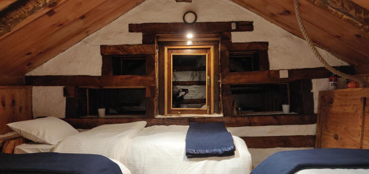 Parvatis Lap Luxury Hostel & Camps Kasol Exterior foto