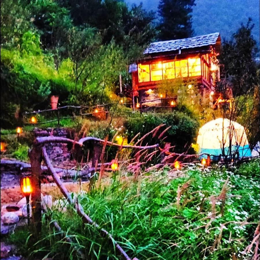 Parvatis Lap Luxury Hostel & Camps Kasol Exterior foto
